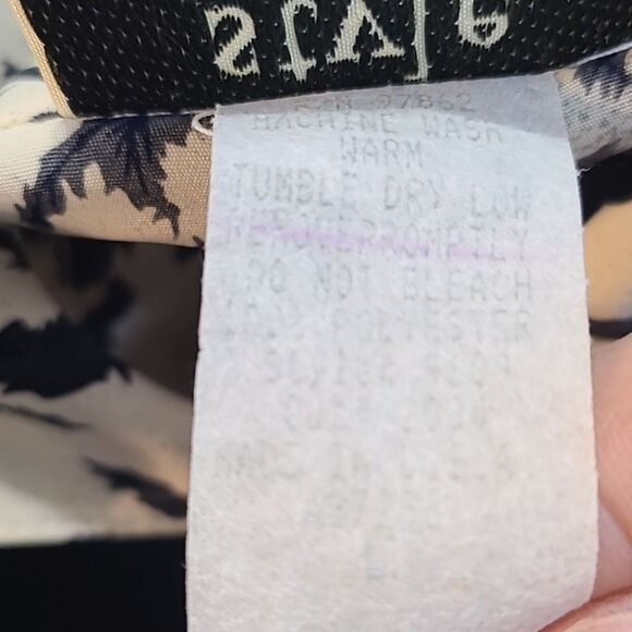 Style Exchange Longsleeve Buttondown Blouse,Beige Black,Gray Animal Print, Large - Picture 9 of 9